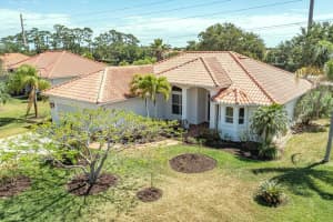 5845 Pine Ridge Circle, Vero Beach, FL 32967 Sold 10/11/24