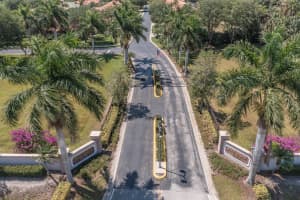 5845 Pine Ridge Circle, Vero Beach, FL 32967 Sold 10/11/24