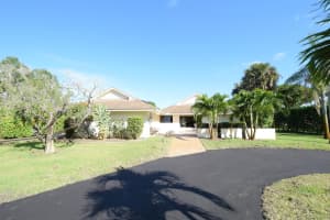 4050 SE Whiticar Way, Stuart, FL 34997 Sold 06/25/24