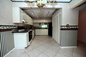 185 SE 7th St, Deerfield Beach, FL 33441, Sold 07/23/24