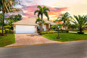 287 SW Vista Lake Drive, Port Saint Lucie, FL 34953 Sold 06/06/24