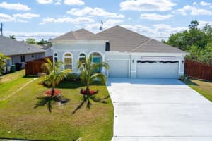1957 SW Glendale Street W, Port Saint Lucie, FL 34987 Sold 05/03/24