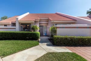 3307 SE La Prado Court, Port Saint Lucie, FL 34952 Sold 06/14/24