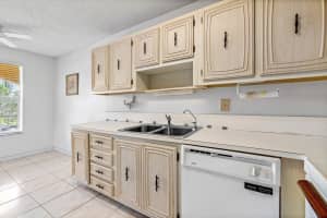 13755 Flora Place H, Delray Beach, FL 33484 Sold 12/27/24