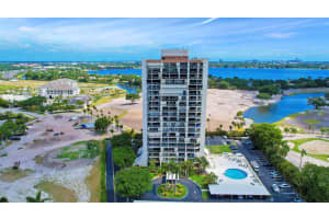 2000 Presidential Way 1401, West Palm Beach, FL 33401 - MLS#R10981778
