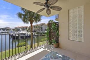 1601 Marina Isle Way 202, Jupiter, FL 33477 - MLS#R10981801