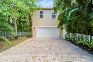 3306 Greenway Drive, Jupiter, FL 33458 Sold 10/08/24