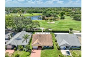 310 Moccasin Trail W, Jupiter, FL 33458 Sold 11/06/24