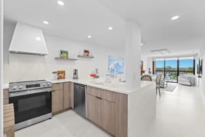 600 Egret Circle 7501, Delray Beach, FL 33444 Sold 05/30/24