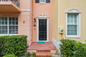 1044 E Heritage Club Circle, Delray Beach, FL 33483 Sold 07/15/24