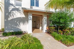 51 SE Seminole Street 202, Stuart, FL 34994 Sold 05/21/24