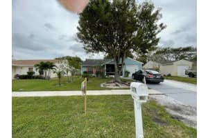 5174 S Canal Circle S, Lake Worth, FL 33467 Sold 07/03/24
