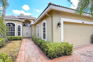 5532 Fountains Drive S, Lake Worth, FL 33467 Sold 10/07/24