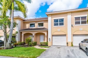 809 Talia Circle, Palm Springs, FL 33461 Sold 07/11/24