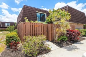 5656 SE Riverboat Drive, Stuart, FL 34997 Sold 07/31/24