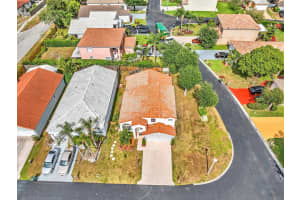 125 Oakwood Way, Greenacres, FL 33463 Sold 06/07/24