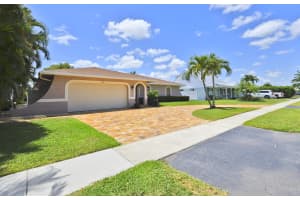 914 SW 7th Street, Boca Raton, FL 33486 Sold 06/14/24