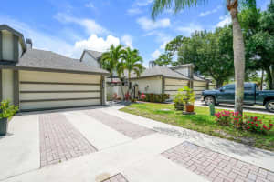 903 Landings Boulevard, Greenacres, FL 33413 Sold 07/12/24