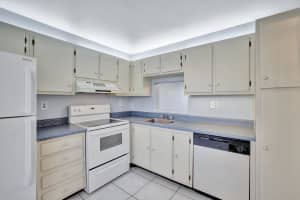 8050 W McNab Rd APT 310, Tamarac, FL 33321, Sold 06/04/24