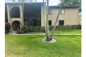 519 Shady Pine Way B1, Greenacres, FL 33415 Sold 08/22/24
