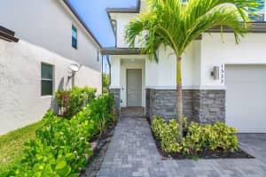 1533 Verawood Lane, Delray Beach, FL 33445 Sold 07/09/24