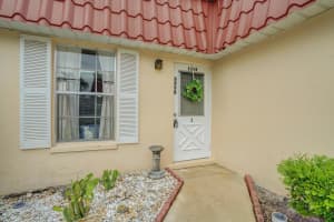 689 Marlboro Oval B, Lake Worth, FL 33467 Sold 07/22/24