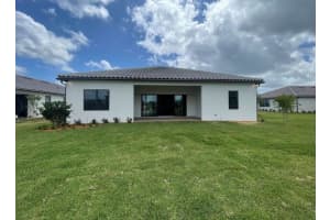 368 SE Filoli Drive 254, Port Saint Lucie, FL 34984 Sold 06/21/24