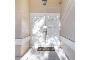10909 Paso Fino Drive, Wellington, FL 33449 Sold 09/13/24