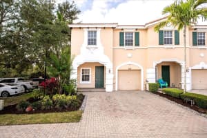 104 SW Otter Run Place, Stuart, FL 34997 Sold 09/13/24