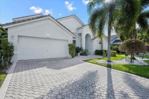 2556 Egret Lake Drive, Greenacres, FL 33413 Sold 07/08/24
