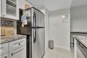 728 Executive Center Drive 11, West Palm Beach, FL 33401 Sold 06/28/24