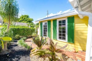 305 Central Drive, West Palm Beach, FL 33405 Sold 07/12/24