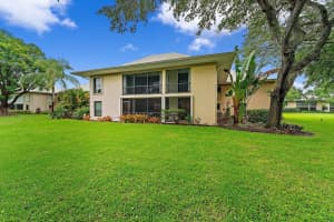 10 SE Turtle Creek Drive A, Tequesta, FL 33469 Sold 10/08/24