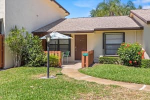 7975 SE Villa Circle, Hobe Sound, FL 33455 Sold 06/11/24