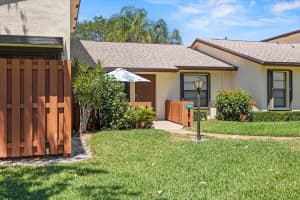 7975 SE Villa Circle, Hobe Sound, FL 33455 Sold 06/11/24