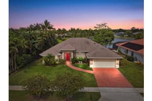 105 Venetian Lane, Royal Palm Beach, FL 33411 Sold 07/18/24