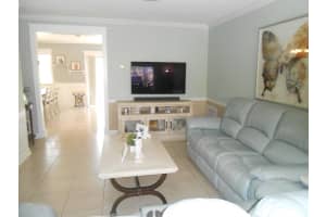 120 W Swan Pkwy, Royal Palm Beach, FL 33411 Sold 06/17/24