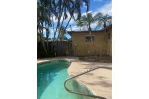 2042 S Waterway Drive, North Palm Beach, FL 33408 Sold 07/24/24