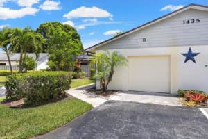 1435 Captains Walk 19, Fort Pierce, FL 34950 Sold 10/29/24