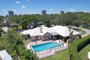 8 Interlachen Circle, West Palm Beach, FL 33401 Sold 09/06/24