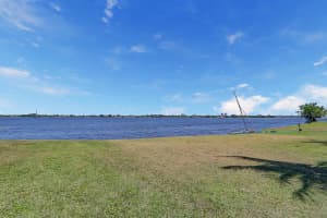 8 Interlachen Circle, West Palm Beach, FL 33401 Sold 09/06/24