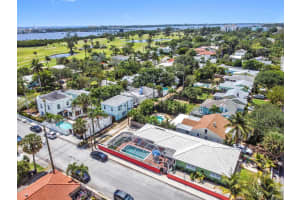 532 N Palmway, Lake Worth Beach, FL 33460 Sold 03/07/25