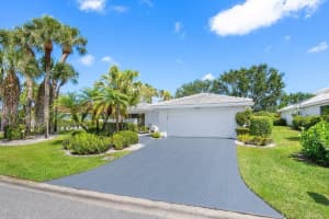 3 Estate Drive, Boynton Beach, FL 33436 Sold 10/30/24