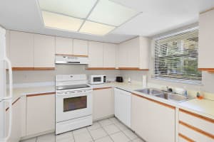 711 SW South River Drive 106, Stuart, FL 34997 Sold 08/27/24