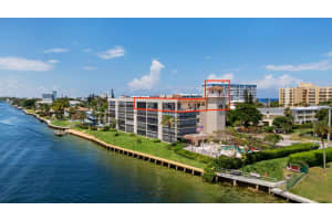 985 SE 19th Avenue Ph1, Deerfield Beach, FL 33441 Sold 07/12/24