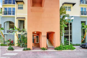 235 NE 1st Street 403, Delray Beach, FL 33444 Sold 07/01/25
