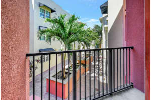 235 NE 1st Street 403, Delray Beach, FL 33444 Sold 07/01/25