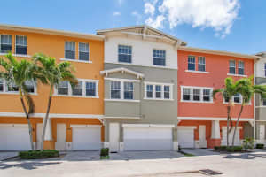 750 Millbrae Court 4, West Palm Beach, FL 33401 Sold 06/24/24