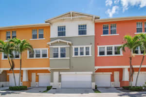 750 Millbrae Court 4, West Palm Beach, FL 33401 Sold 06/24/24