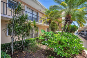 5 SE Concourse Drive E, Jupiter, FL 33469 Sold 08/30/24